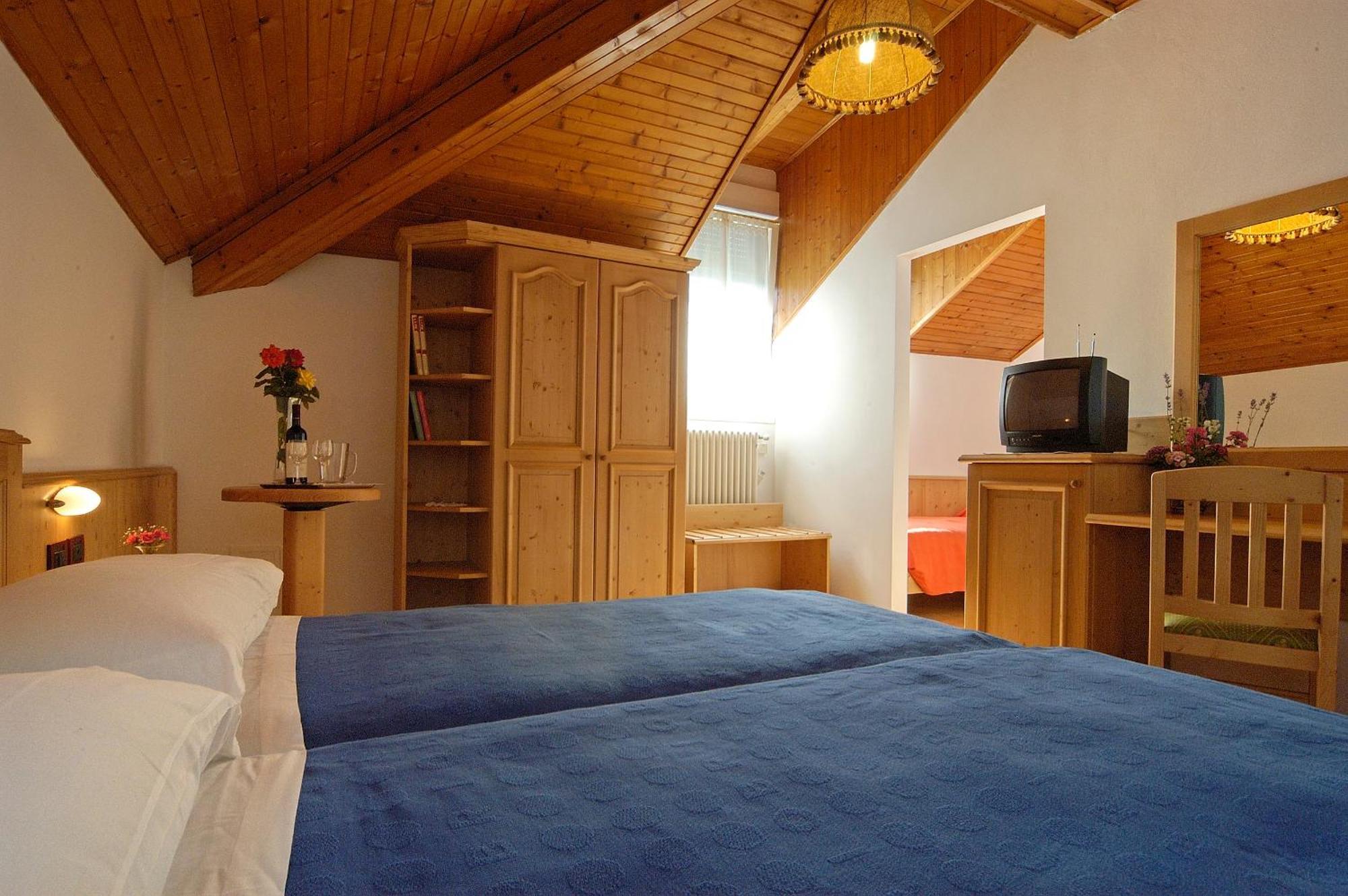 Hotel Karinhall Trento Ngoại thất bức ảnh