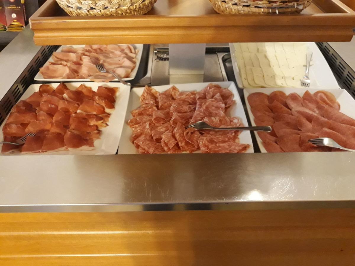 Hotel Karinhall Trento Ngoại thất bức ảnh